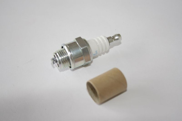 ELMAG bougie voor HONDA motor G 100 K1 en SUBARU EH 09, 9503140