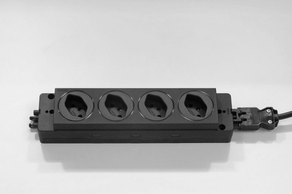 Hammerbacher 4-voudige stekkerdoos met 5m CH-kabel, 5,0 m stroomaansluitkabel, VELSL45CH