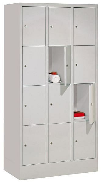 Pavoy Schließfachschrank mit Sockel 1850/500/900, 3b x 4h, Zylinderschloss, Abteilbreite 300, glatte Türen, 61265-343-401-910