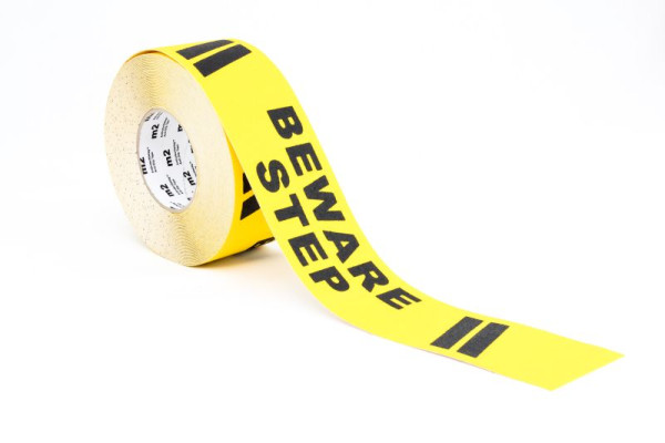 m2 antislip oppervlak waarschuwingsmarkering zwart/geel met tekst "Beware Step" rol 75mmx18,3m, M13ER075183