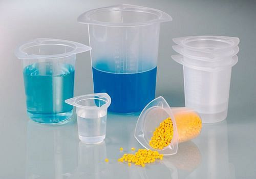 DENIOS universele maatbeker van PP, met schenktuit, 50 ml, VE: 48 stuks, 281-783