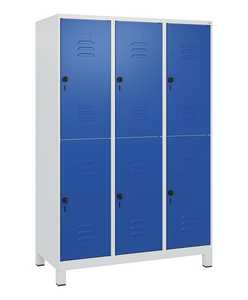 C+P Doppelstöckiger Spind Classic PLUS, Füße, 3 Abteile, 1800x1200x500mm, 7035/5010, Drehriegel, 0803107-32 S10003