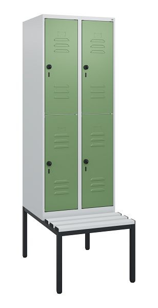 C+P Doppelstöckiger Spind Classic PLUS, 2 Abteile, 1950x600x815mm, 7035/6011, Drehriegel, mit untergebauter Sitzbank, 0803505-20 S10066