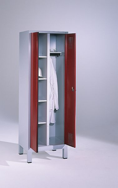 C+P reinigingsmiddelenkast Evolo, H1850xB610xD500mm, kleur: lichtgrijs/robijnrood, 48060-20 S10098