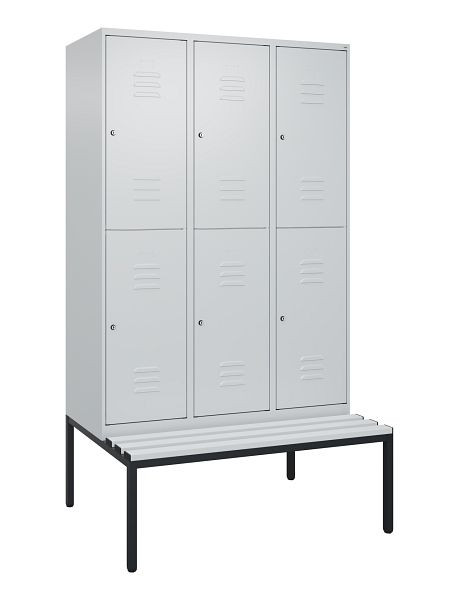 C+P dubbeldekskast Classic PLUS, 3 vakken, 2120x1200x815mm, 7035/7035, cilindersloten, met bank eronder, 0803507-32 S10024