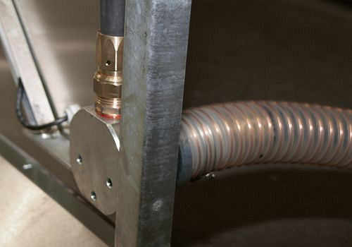 DENIOS dubbelslangsysteem voor tankstations, 267-255