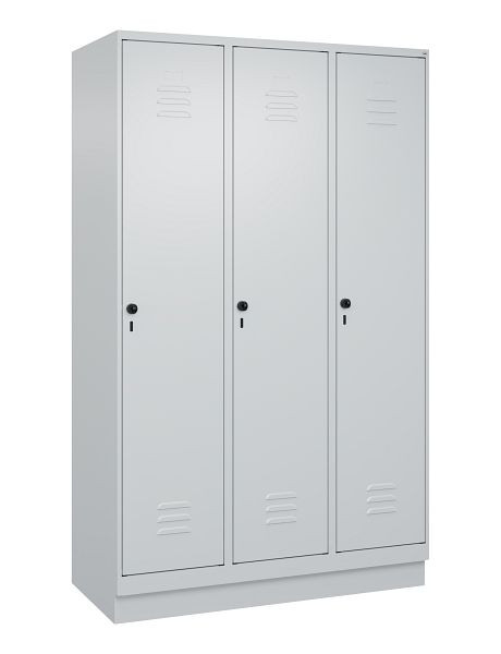 C+P Umkleidespind Classic PLUS, Sockel, 3 Abteile, 1950x1200x500mm, 7035/7035, Drehriegel, 080020-32 S10009