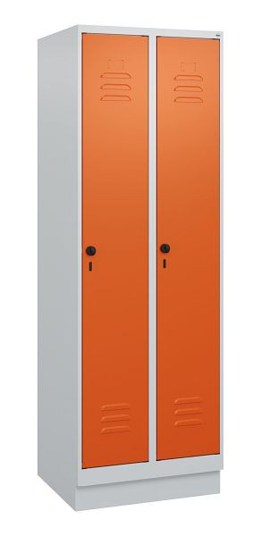 C+P luierkluis Classic PLUS met middenwand, bodem, 2 vakken, 1800x600x500mm, 7035/2004, veiligheidsdraaigrendel, 0800207-20F S10030