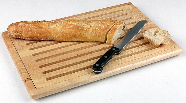 APS GN 1/1 broodsnijplank, 53 x 32,5 cm, hoogte: 2 cm, hout, uitneembare kruimellade, staand op 4 antislipvoetjes, 00956