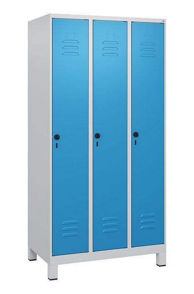 C+P luierkluis Classic PLUS met middenwand, voeten, 3 vakken, 1800x900x500mm, 7035/5012, veiligheidsdraaigrendel, 0800107-30F S10004