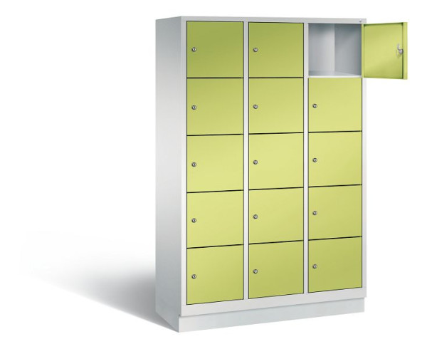C+P lockerkast Evolo, H1800xB1200xD500mm, kleur: lichtgrijs / virid groen, 48020-325 S10184