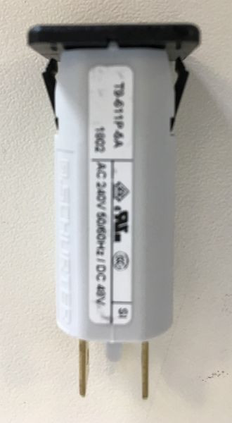 ELMAG resetschakelaar 5 Amp. voor stroombron voor Niro reinigingsapparaat UNO/RW, 9505591