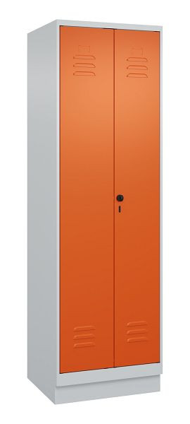 C+P Umkleidespind Classic PLUS, Doppel-Spind, Sockel, 2 Abteile, 1950x600x500mm, 7035/2004, Drehriegel, 080022-20P S10030