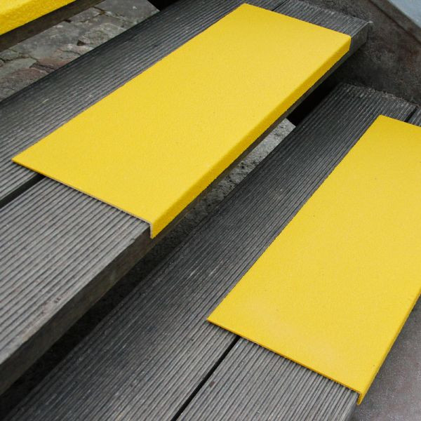 Meelbroek antislip randprofiel GFK medium geel 230x2500x30mm, GKMG2302500