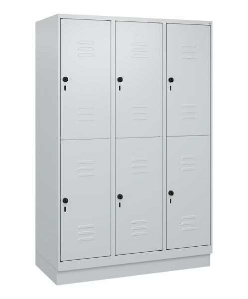 C+P Doppelstöckiger Spind Classic PLUS, Sockel, 3 Abteile, 1800x1200x500mm, 7035/7035, Drehriegel, 0803207-32 S10009