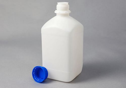 DENIOS flessen met smalle hals van HDPE, vierkant, natuurlijk transparant, 2500 ml, VE: 9 stuks, 257-550
