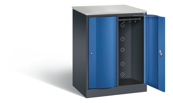 C+P garderobekast Resisto, H1077xB772xD540mm, kleur: zwartgrijs / gentiaanblauw, 8271-272 S10056
