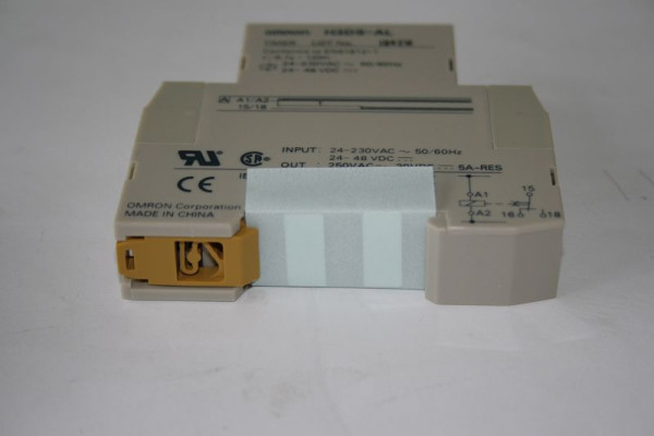ELMAG tijdrelais 'D1' (OMRON H3DE-S1) voor ster-driehoeksysteem bij PL (H), 9101721