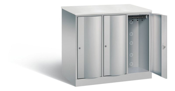 C+P XL lockerkast Resisto, H1077xB1148xD640mm, kleur: wit aluminium, 8271-373 S10063