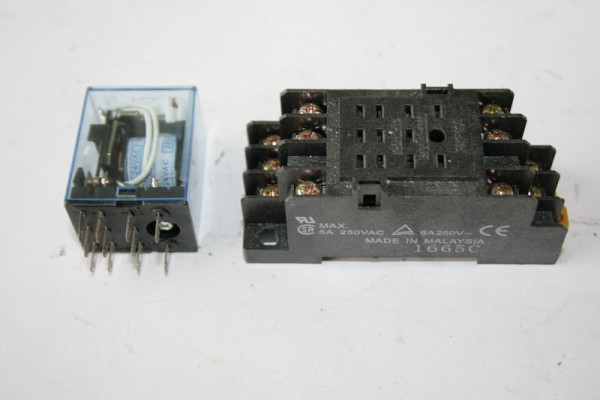 ELMAG relais compleet met sokkel, voor GBM 4/40 + 4/50 SGA, 9802290
