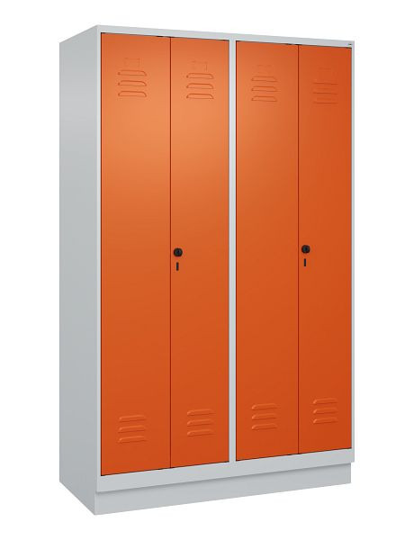 C+P Umkleidespind Classic PLUS SW, Sockel, 4 Abteile, 1950x1200x500mm, 7035/2004, Drehriegel, 080022-40 S10030