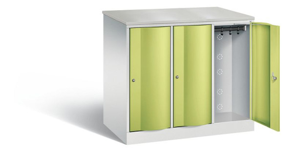 C+P XL lockerkast Resisto, H1077xB1148xD640mm, kleur: lichtgrijs / virid groen, 8271-373 S10044