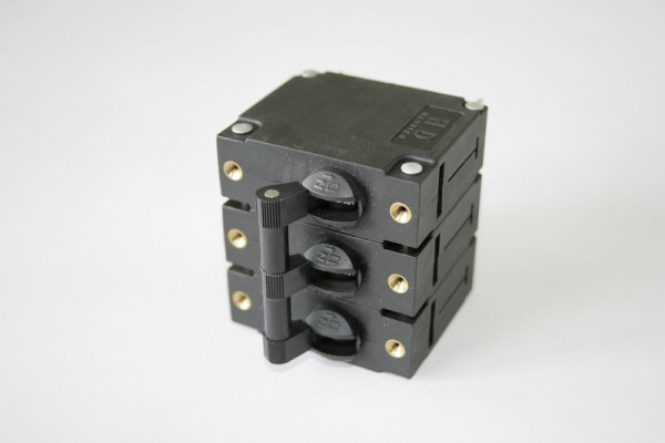 ELMAG thermische beveiligingsschakelaar (resetschakelaar), 400V voor ES 6000WD (E) /25-AVR, 9503661